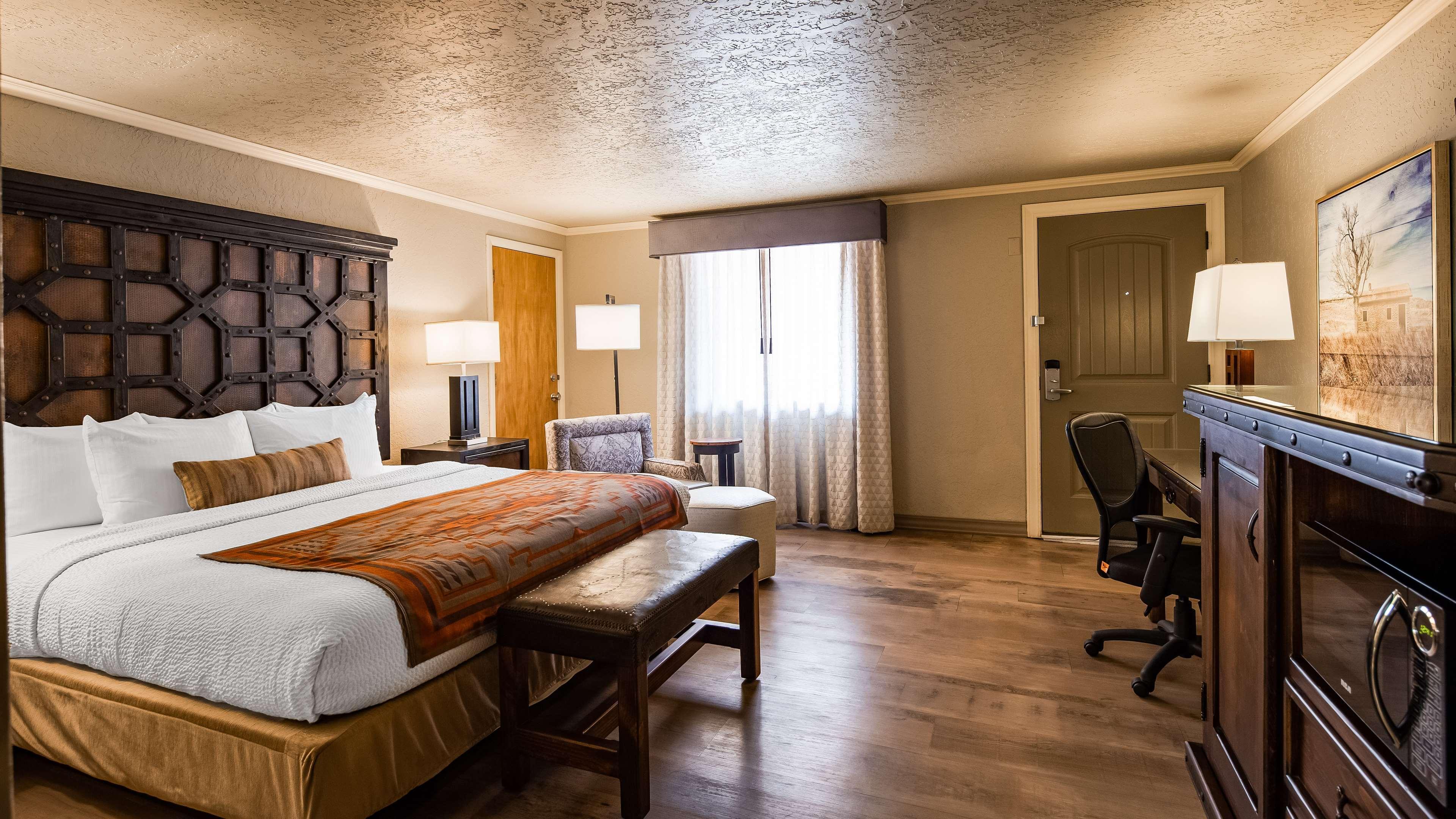 Western Hotel 3*